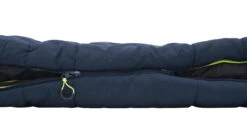 Outwell Camper Lux "R" Sleeping Bag Deep Blue (2023) 13 Outwell Camper Lux "R" Sleeping Bag Deep Blue (2023) -Camping Sales Store 230393 camper lux right side zipper feature photo5