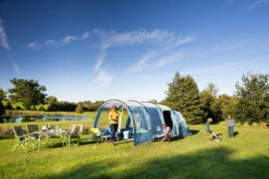 Coleman Castle Pines 4L Blackout Tent (2022) 14 Coleman Castle Pines 4L Blackout Tent (2022) -Camping Sales Store of3a1309