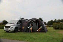 Vango Airbeam Vango Cove II Air Mid Awning (2023) 33 Vango Airbeam Vango Cove II Air Mid Awning (2023) -Camping Sales Store vango lifestyle driveaway awnings cove ii air mid low 1